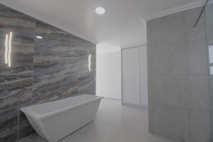 3 Bedroom Property for Sale in Noorsekloof Eastern Cape